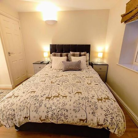 Cosy Central Modern Apartment Nantwich Buitenkant foto