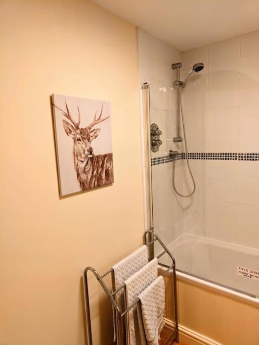 Cosy Central Modern Apartment Nantwich Buitenkant foto