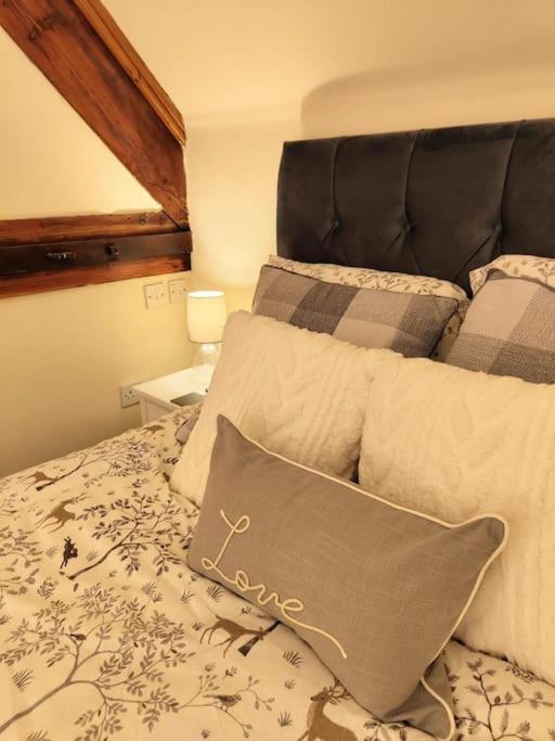 Cosy Central Modern Apartment Nantwich Buitenkant foto